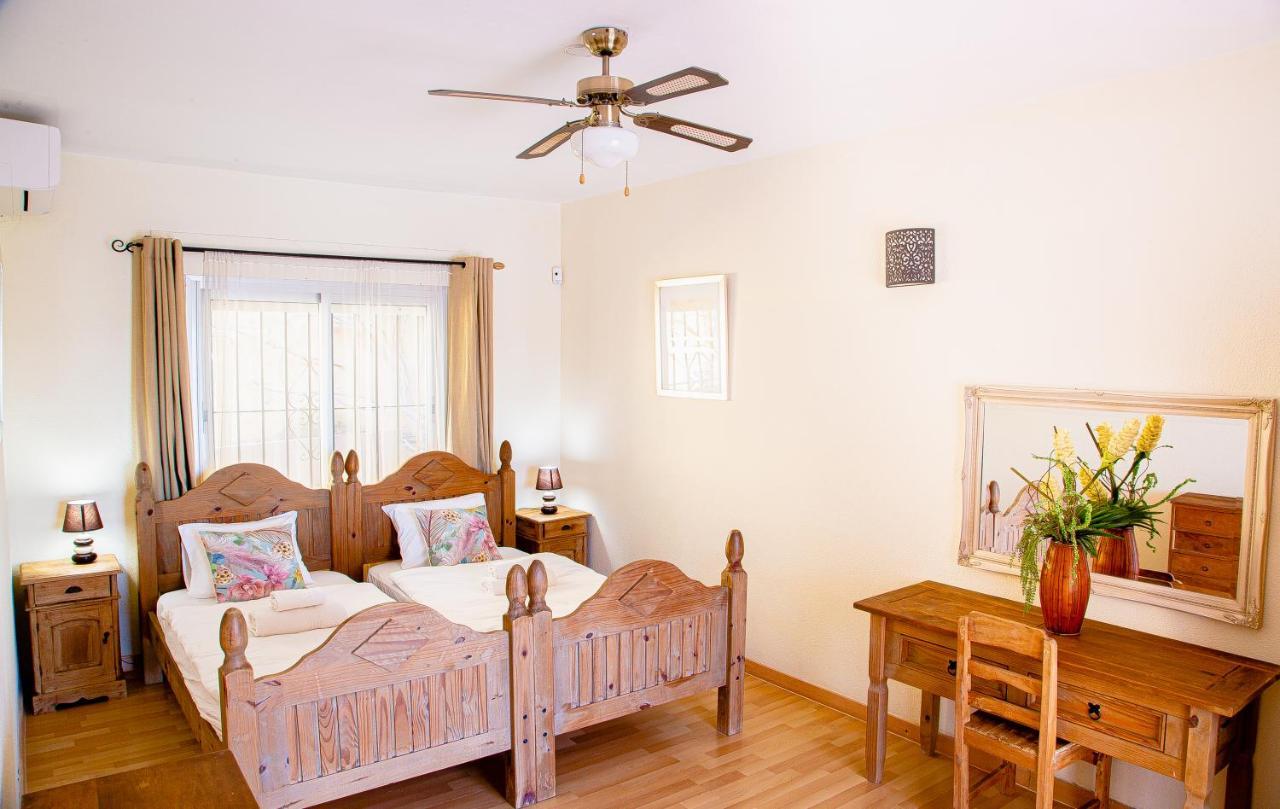Villa Maria In El Rosario - Mit Sicht Auf Gibralta Марбеля Екстериор снимка